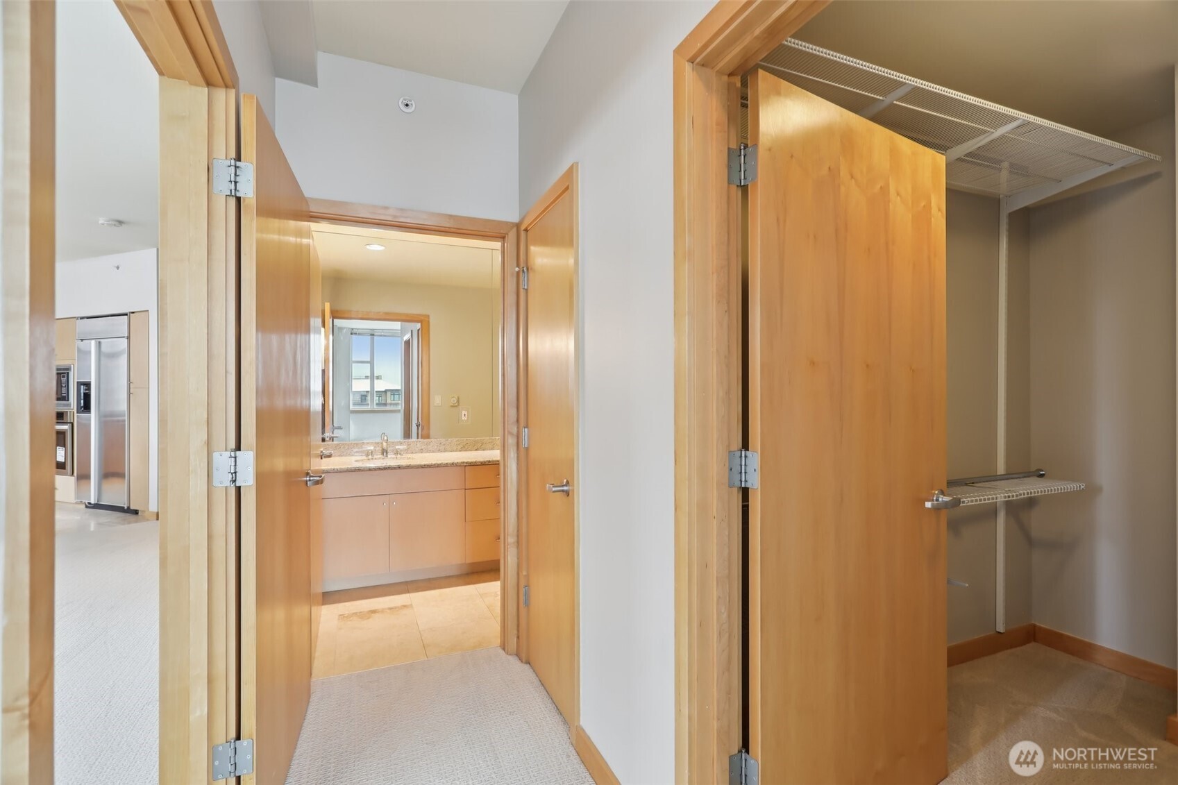 1100 106th Avenue NE #902, Bellevue, WA 98004