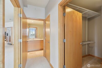 1100 106th Avenue NE #902, Bellevue, WA 98004 - Photo 28