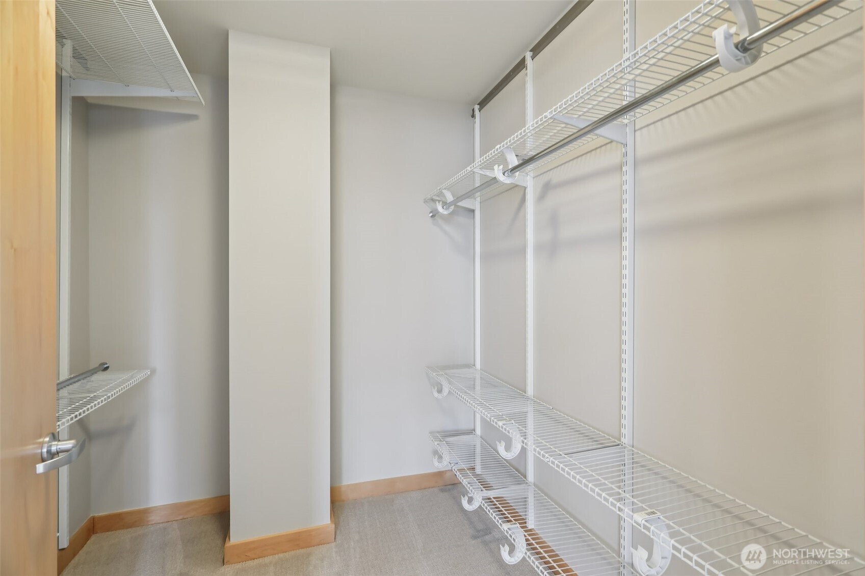 1100 106th Avenue NE #902, Bellevue, WA 98004