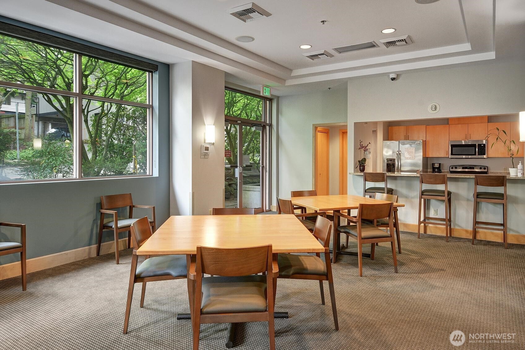 1100 106th Avenue NE #902, Bellevue, WA 98004