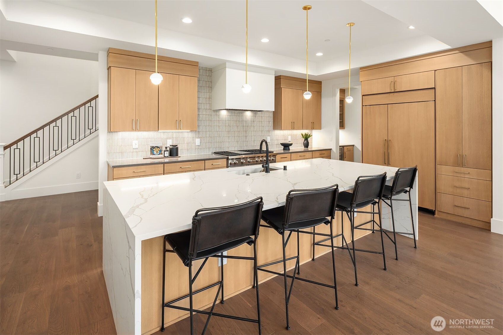 16601 SE 27th Street , Bellevue, WA 98008