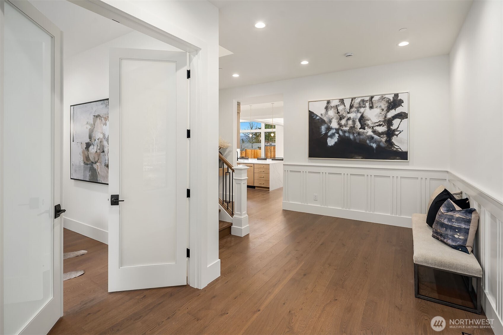 16601 SE 27th Street , Bellevue, WA 98008