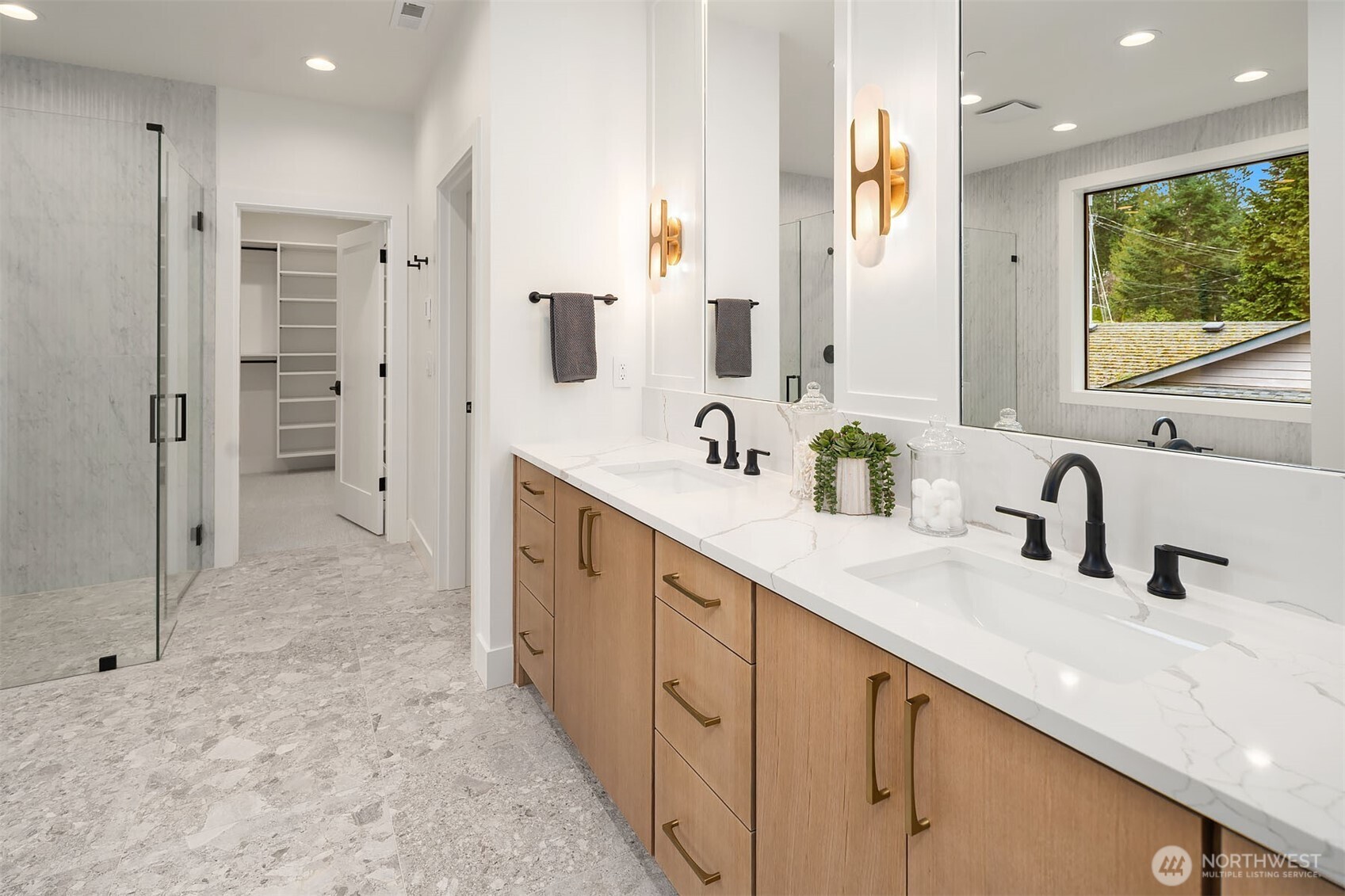 16601 SE 27th Street , Bellevue, WA 98008