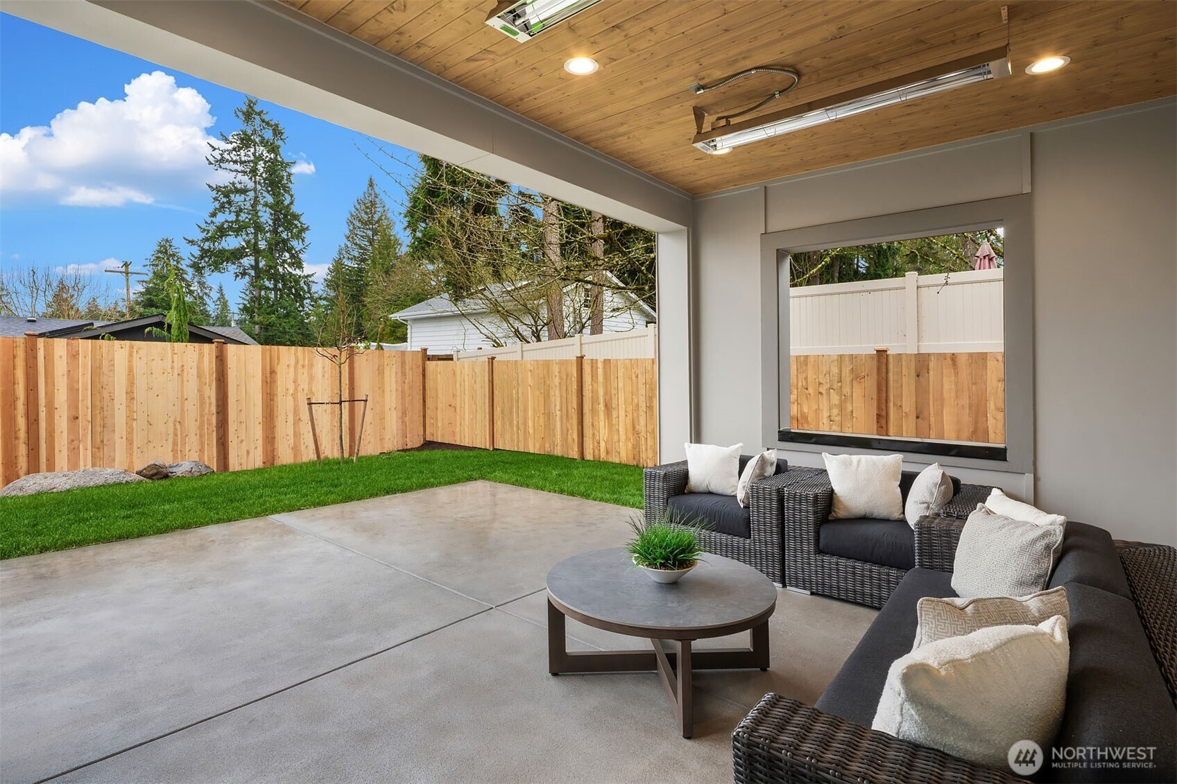 16601 SE 27th Street , Bellevue, WA 98008