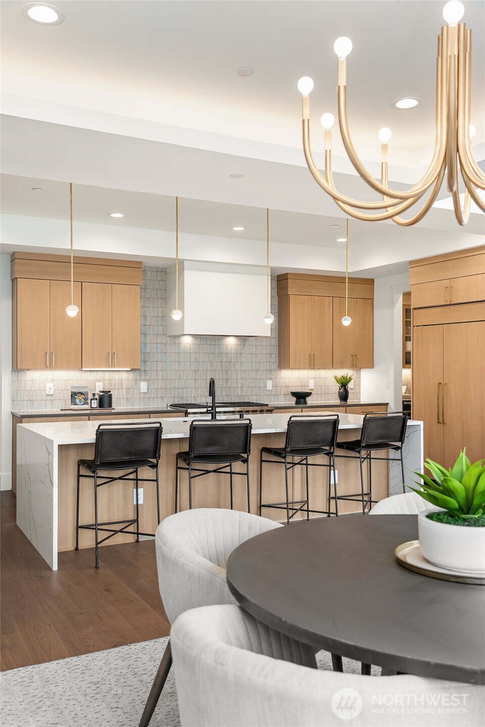 16601 SE 27th Street , Bellevue, WA 98008