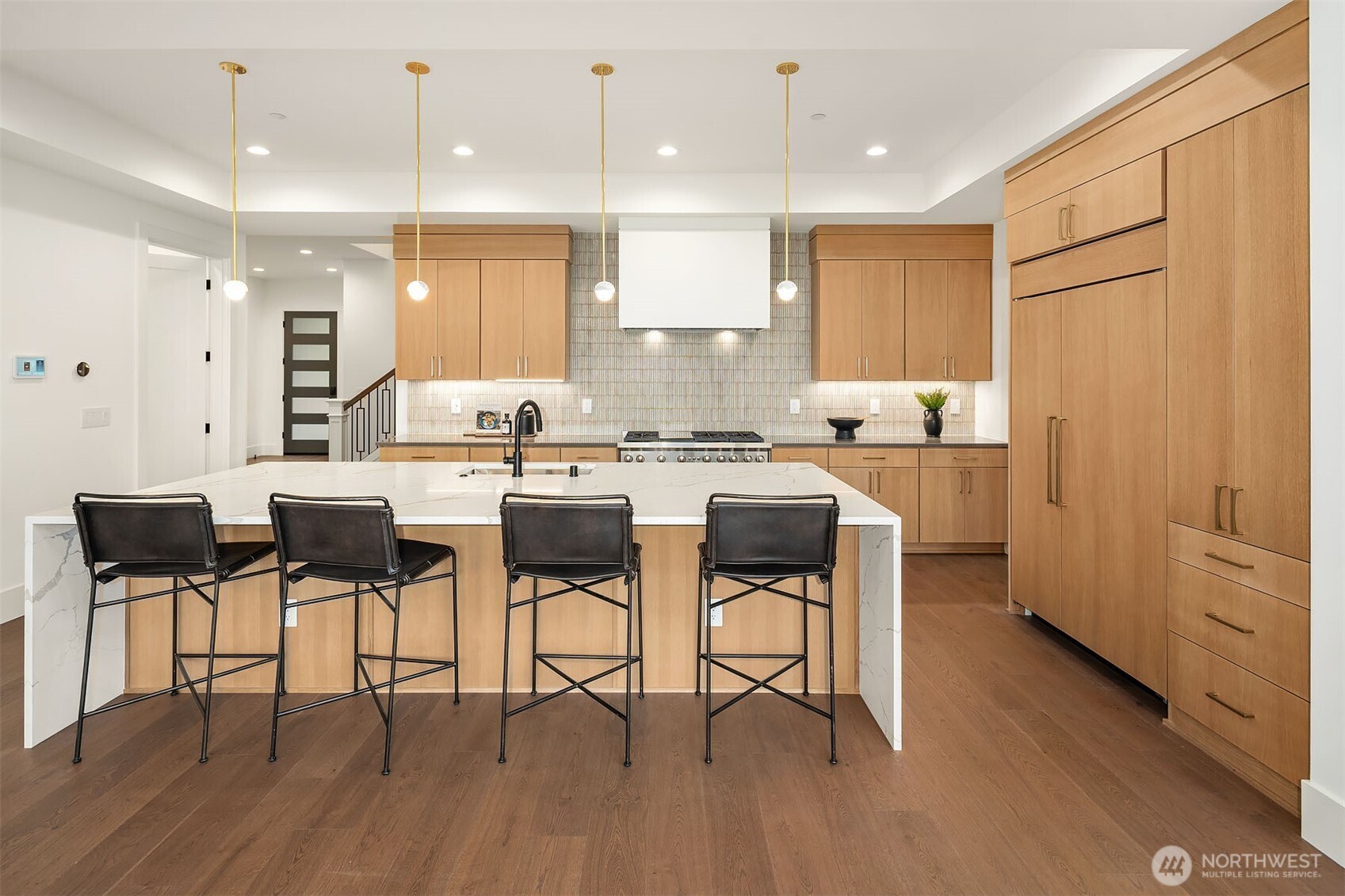 16601 SE 27th Street , Bellevue, WA 98008