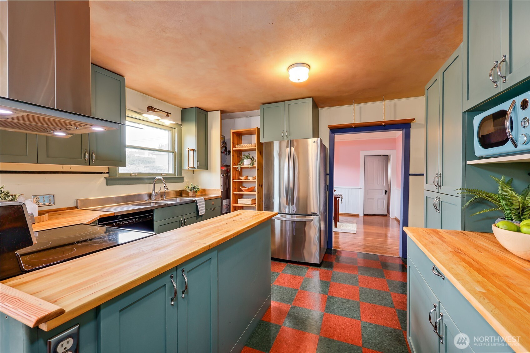 543 Van Buren Street , Port Townsend, WA 98368