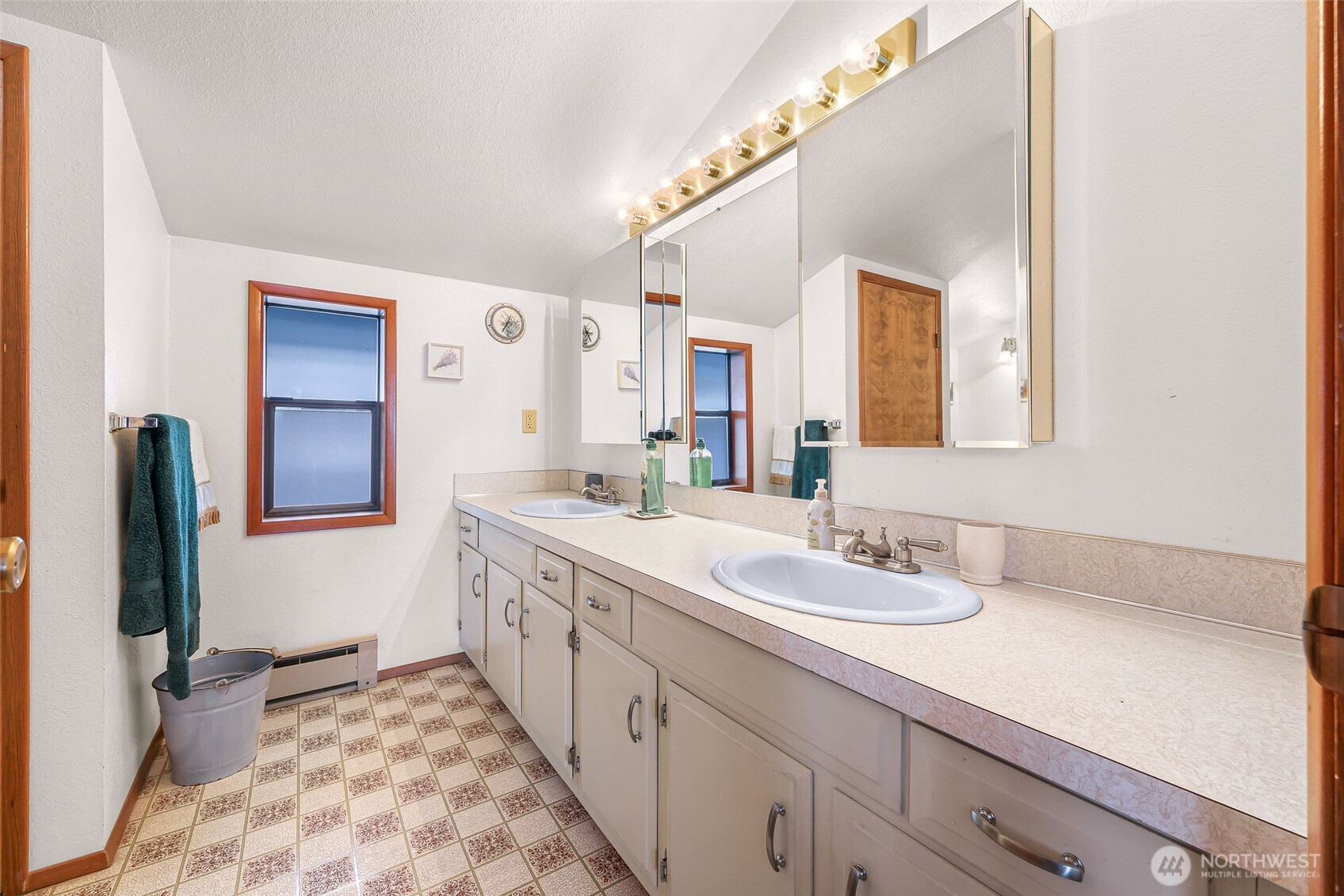4877 Maple Lane , Ferndale, WA 98248