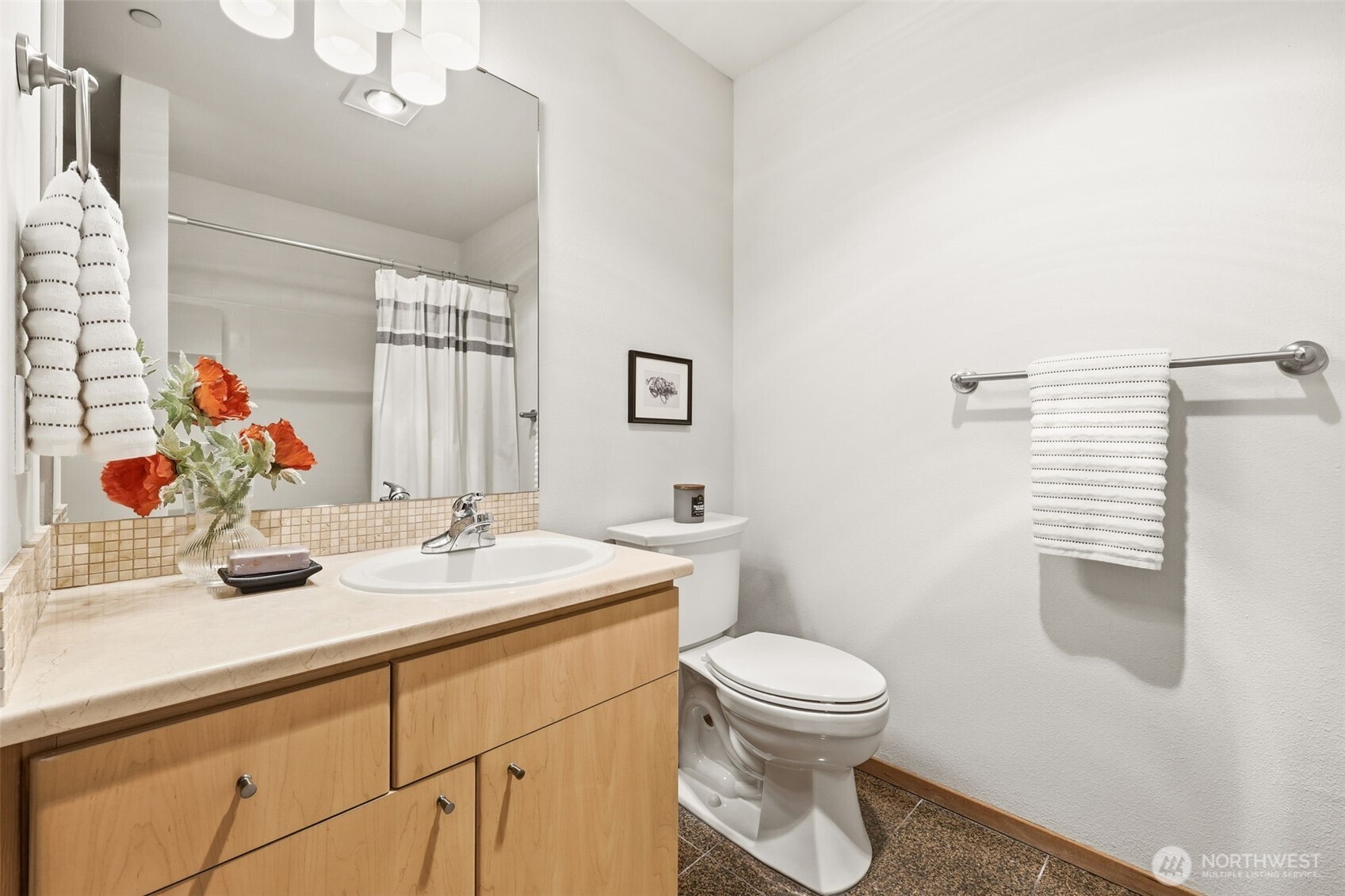 412 11th Avenue #206, Seattle, WA 98122