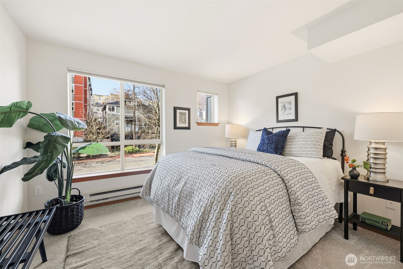 412 11th Avenue #206, Seattle, WA 98122