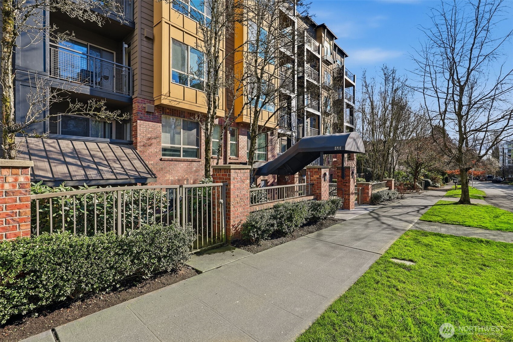 412 11th Avenue #206, Seattle, WA 98122