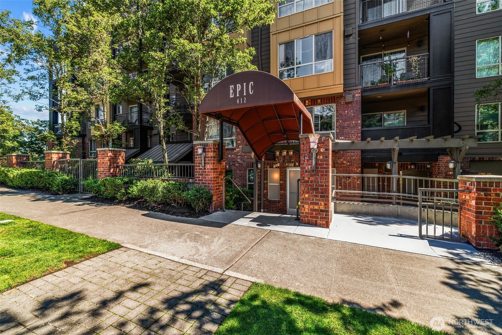 412 11th Avenue #206, Seattle, WA 98122