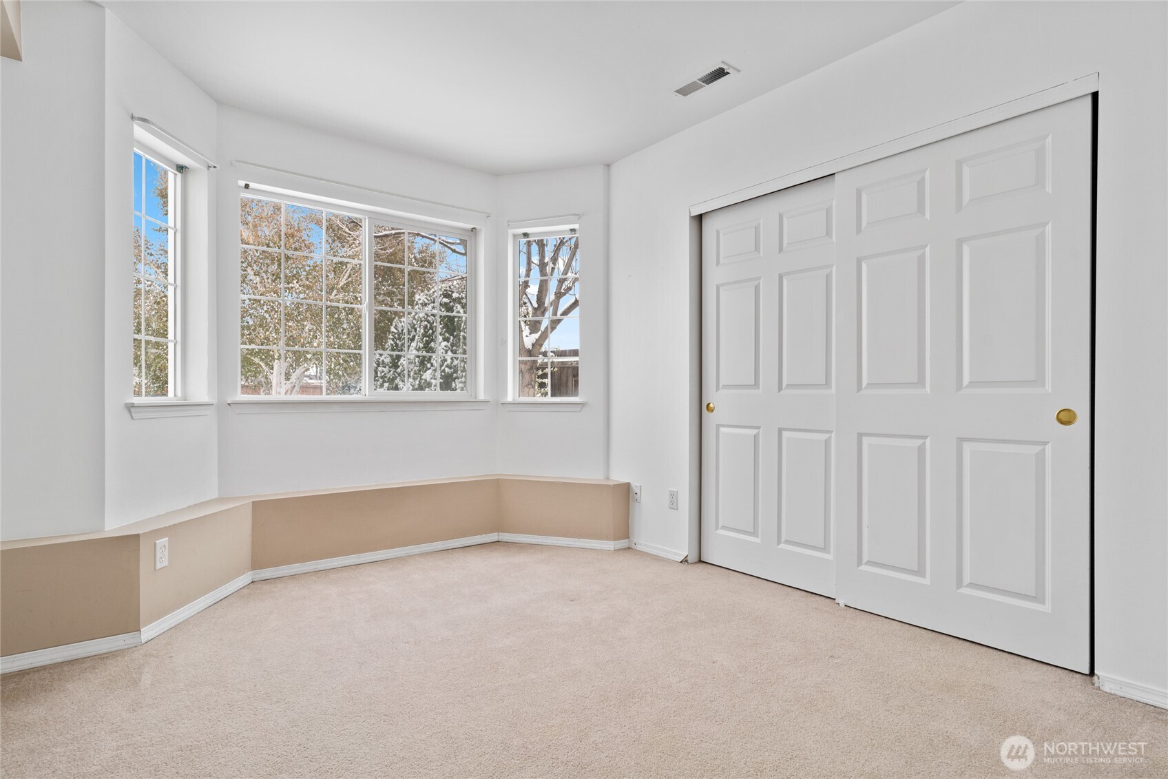 2371 Veedol Drive E, East Wenatchee, WA 98802