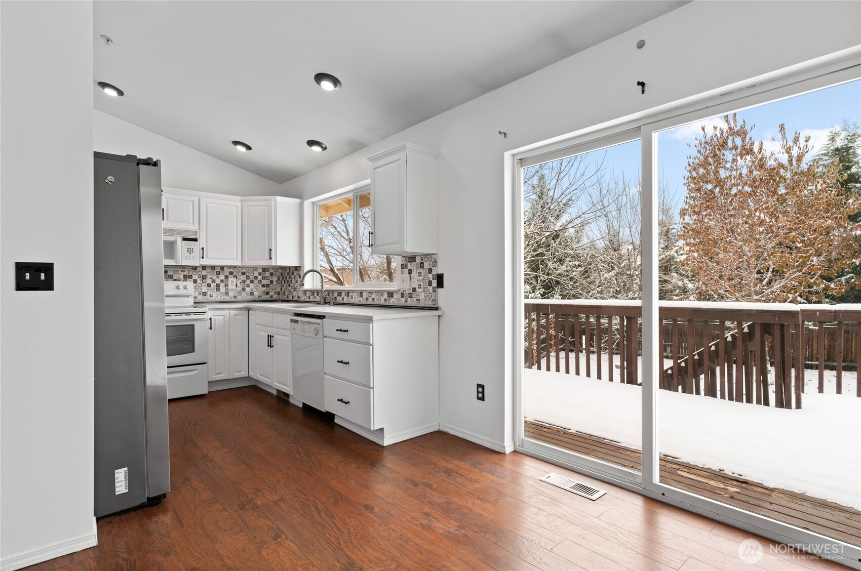 2371 Veedol Drive E, East Wenatchee, WA 98802