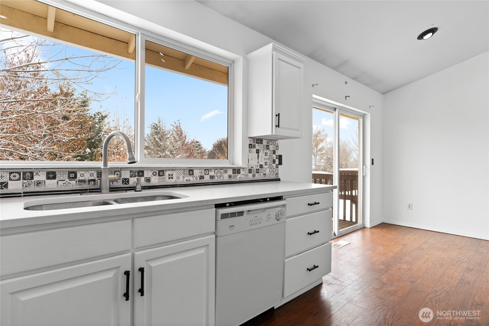 2371 Veedol Drive E, East Wenatchee, WA 98802