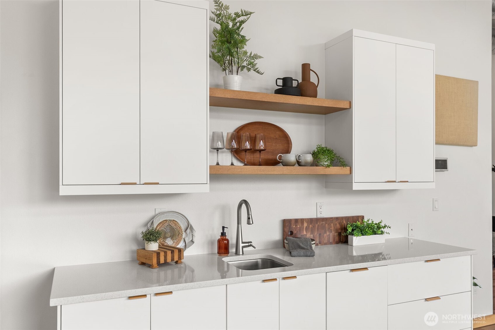 360 Smokey Valley Road , Winlock, WA 98591