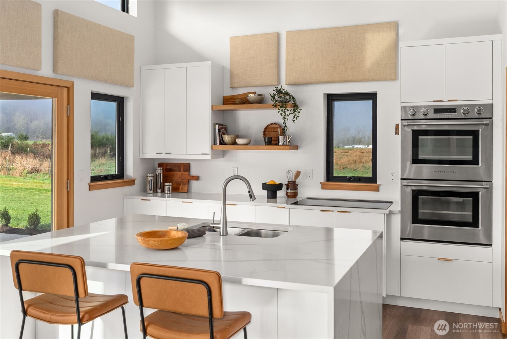 360 Smokey Valley Road , Winlock, WA 98591