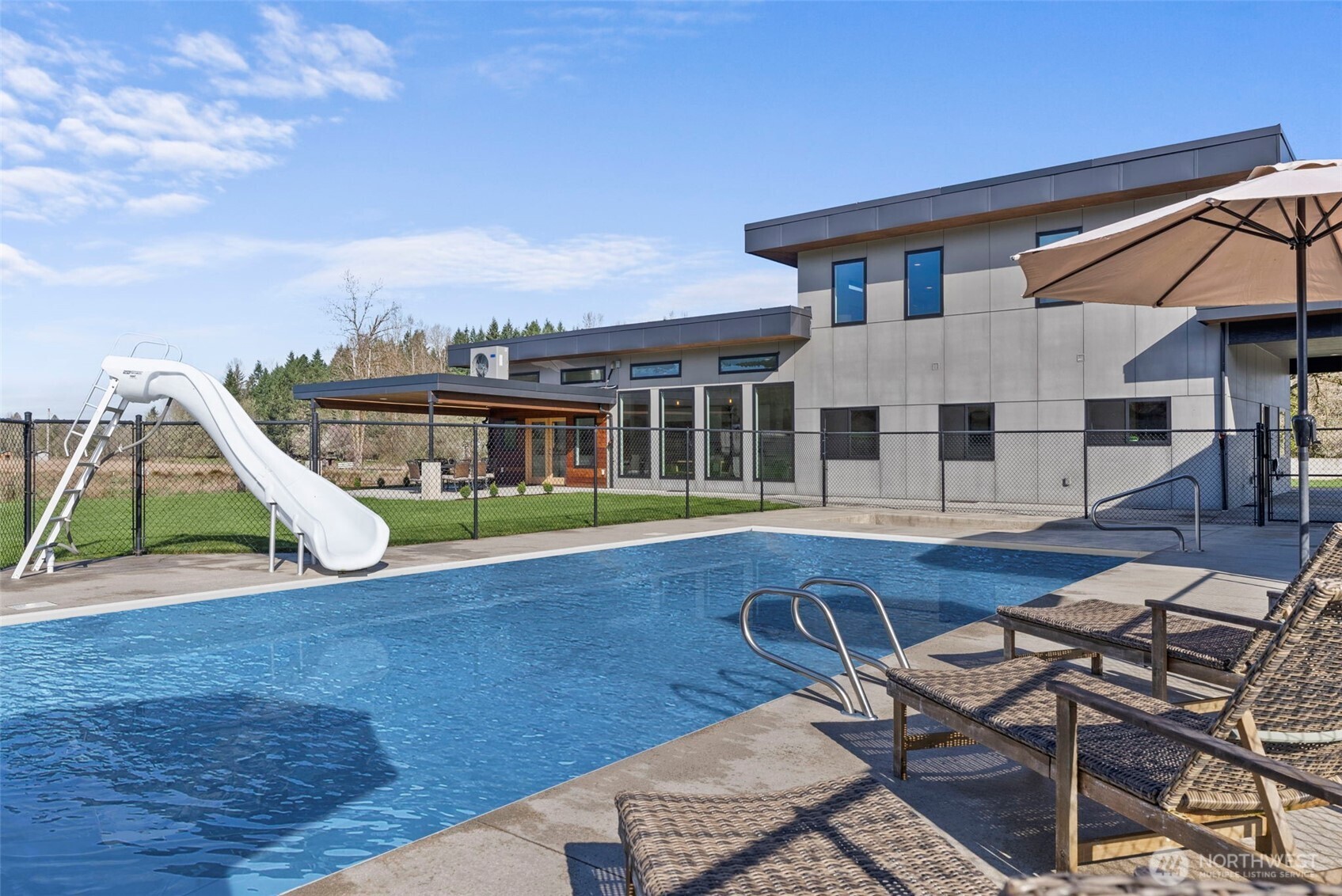 360 Smokey Valley Road , Winlock, WA 98591