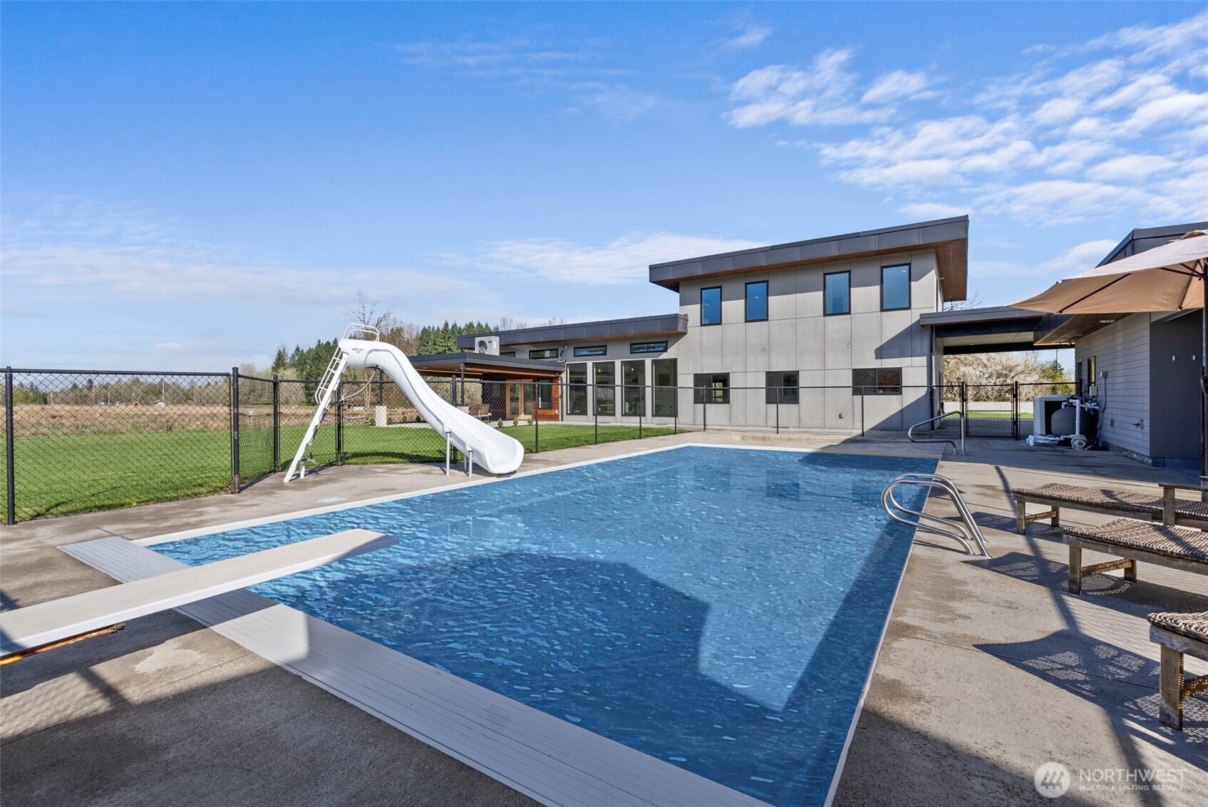 360 Smokey Valley Road , Winlock, WA 98591