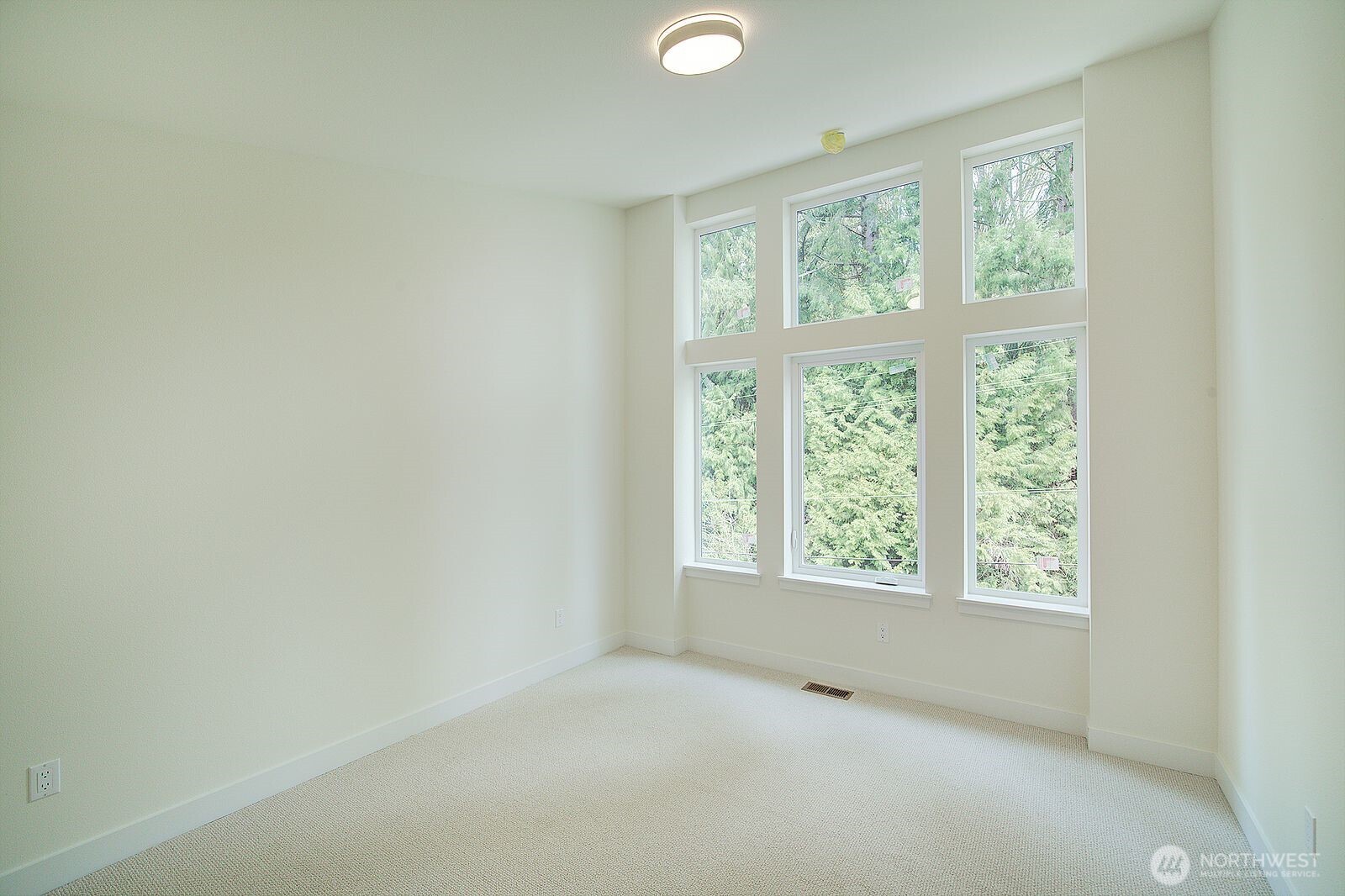 865 Front Street S, Issaquah, WA 98027