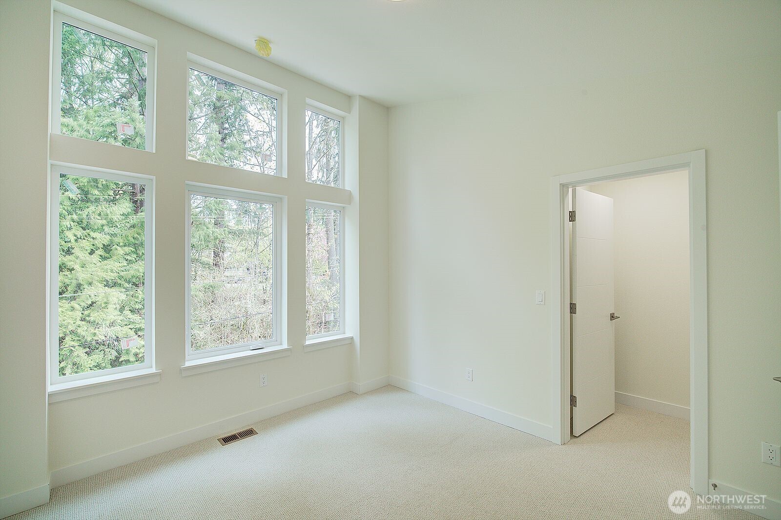 865 Front Street S, Issaquah, WA 98027