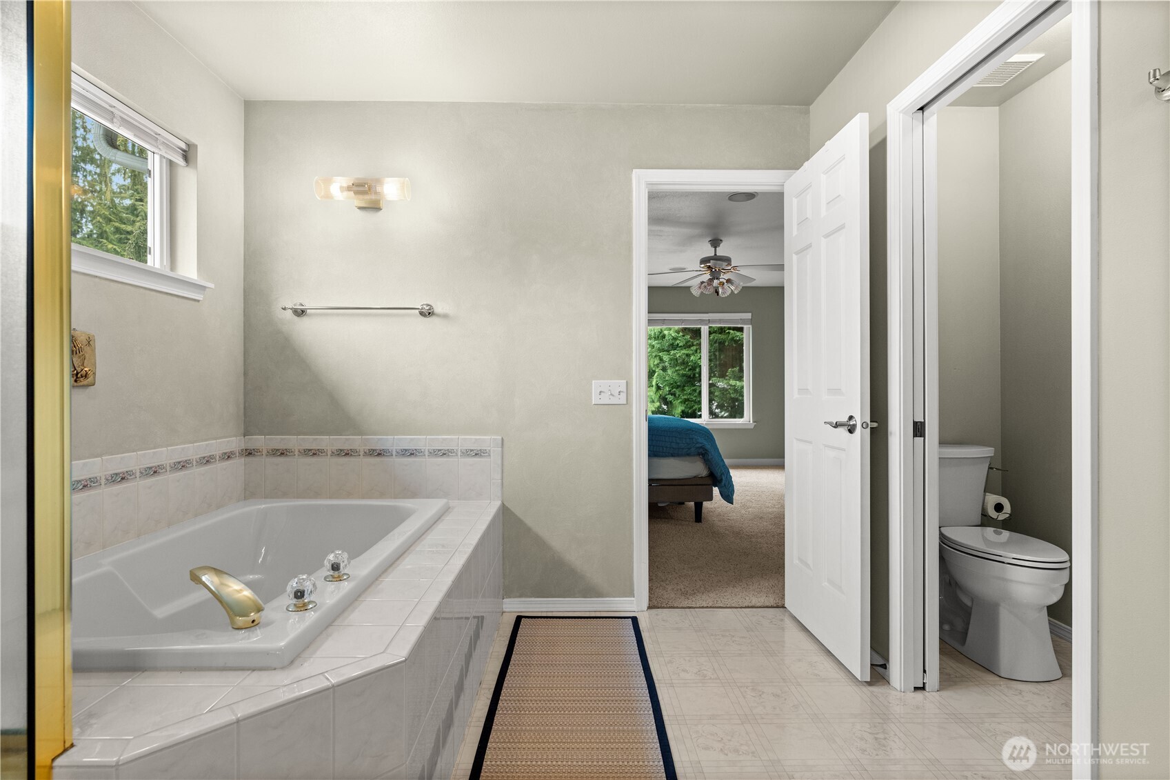 8805 182nd Street E, Puyallup, WA 98375