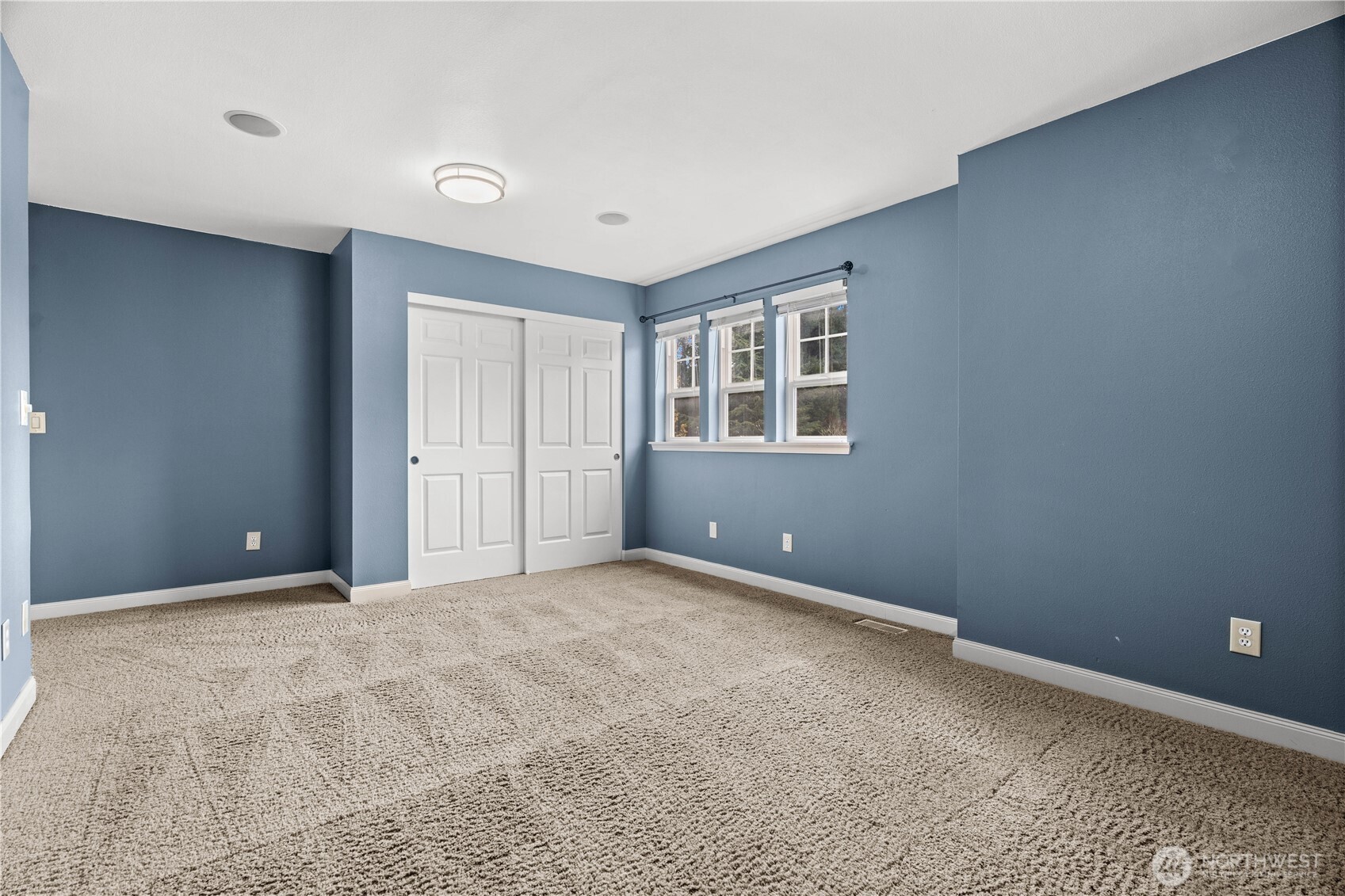 8805 182nd Street E, Puyallup, WA 98375