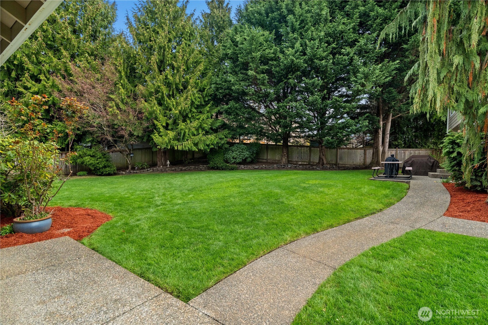 8805 182nd Street E, Puyallup, WA 98375