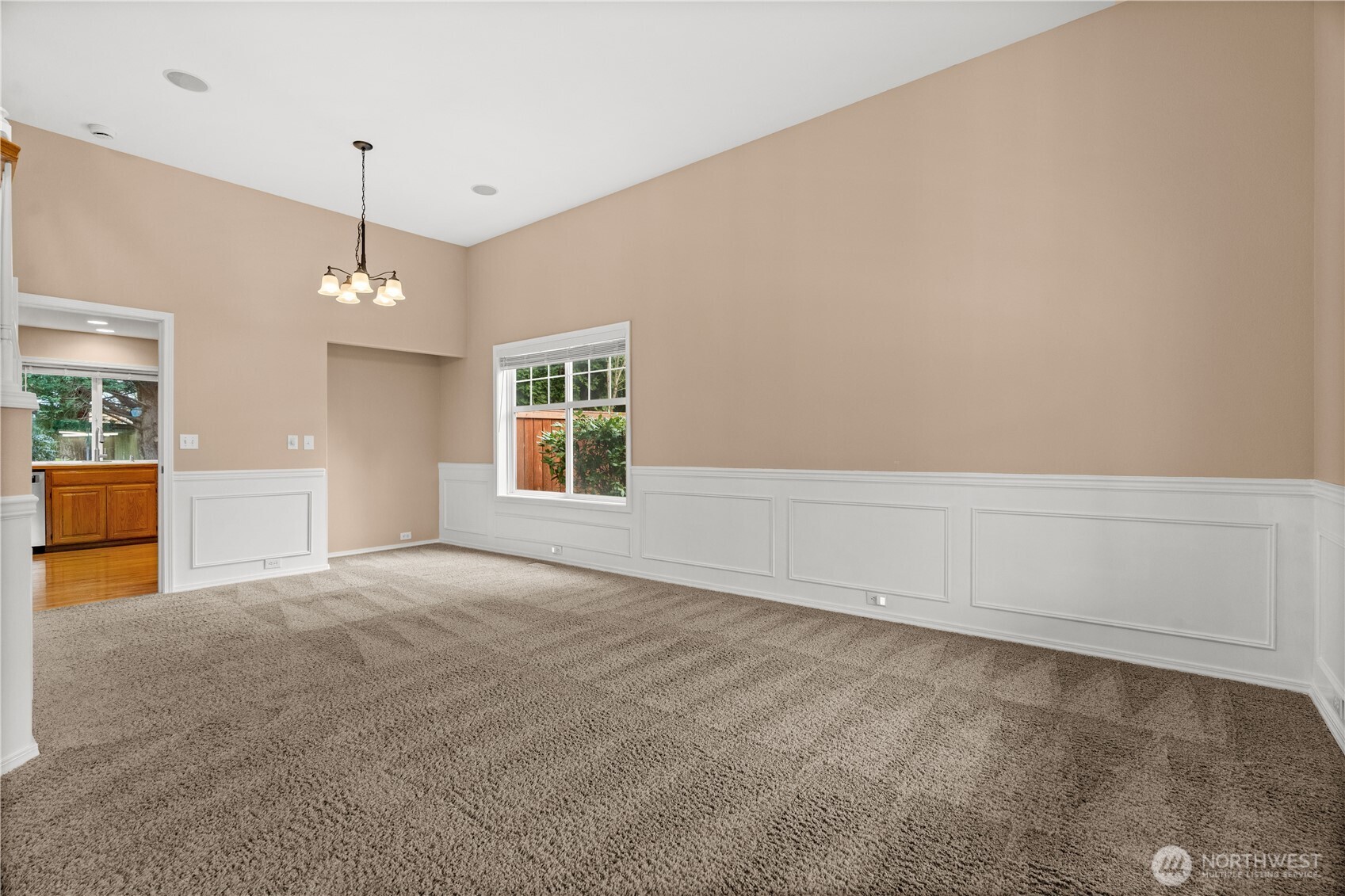 8805 182nd Street E, Puyallup, WA 98375