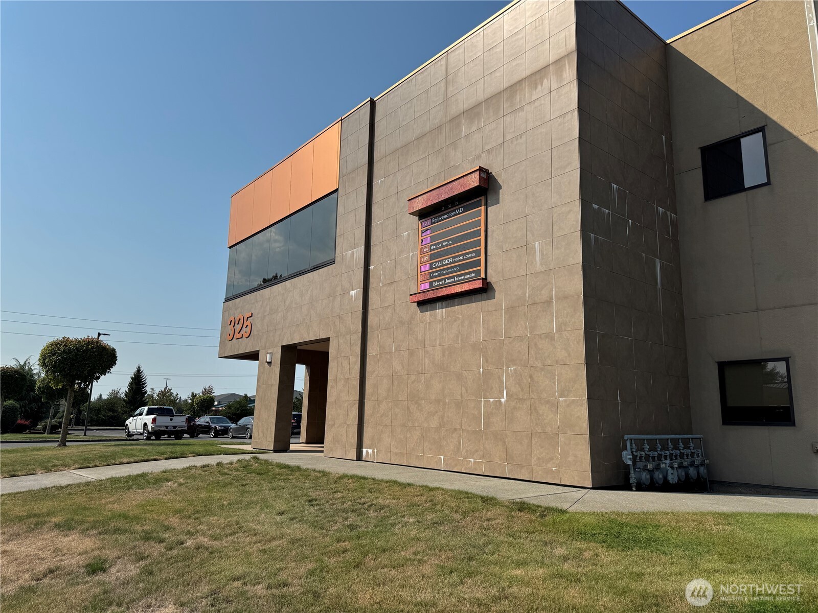 325 E George Hopper Road #202, Burlington, WA 98233