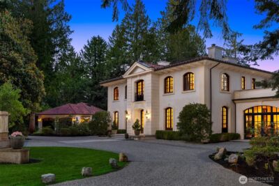 8010 Grand Avenue NE, Bainbridge Island, WA 98110 - Photo 2