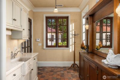 8010 Grand Avenue NE, Bainbridge Island, WA 98110 - Photo 19