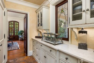 8010 Grand Avenue NE, Bainbridge Island, WA 98110 - Photo 20