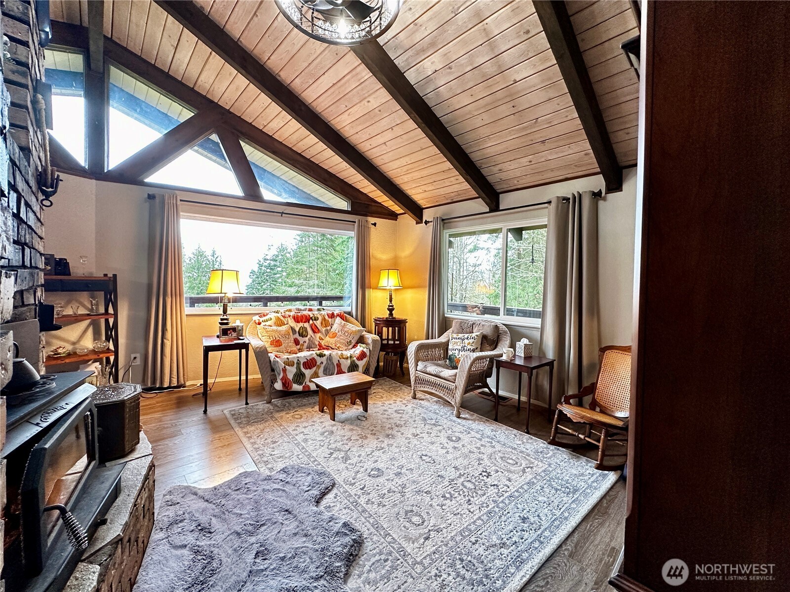 364 Old Dads Road , Sequim, WA 98382