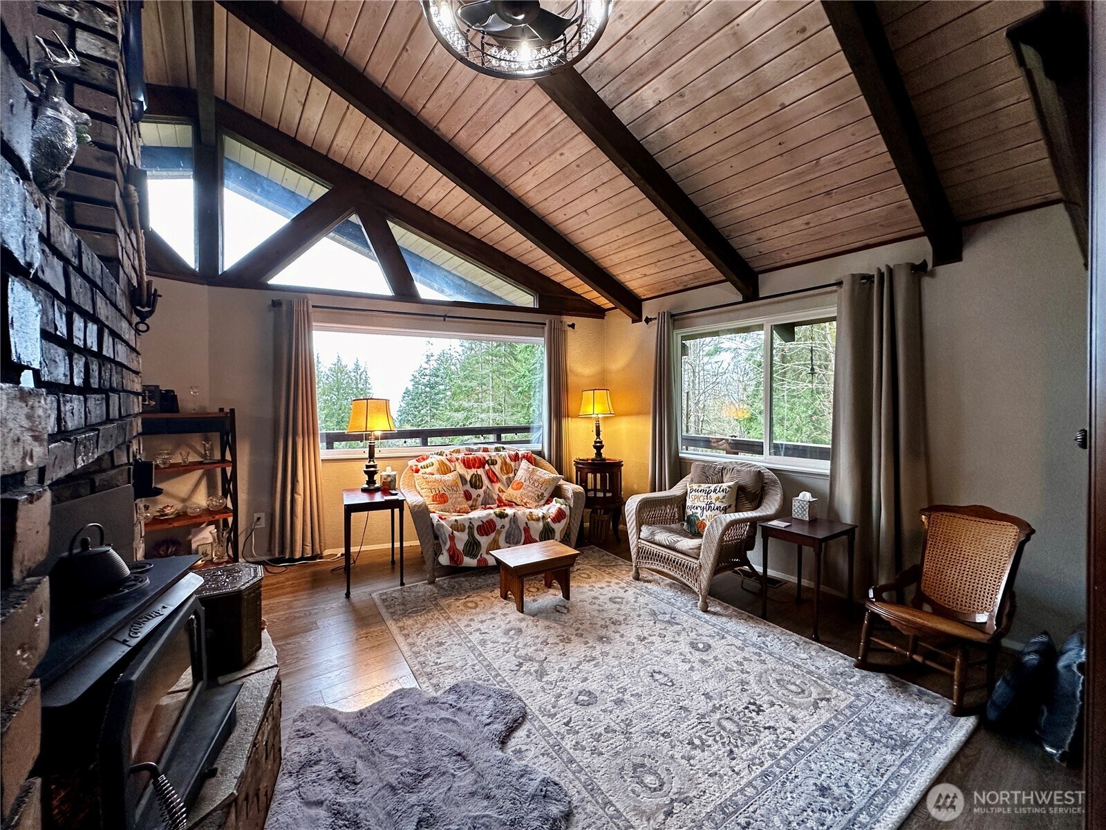 364 Old Dads Road , Sequim, WA 98382