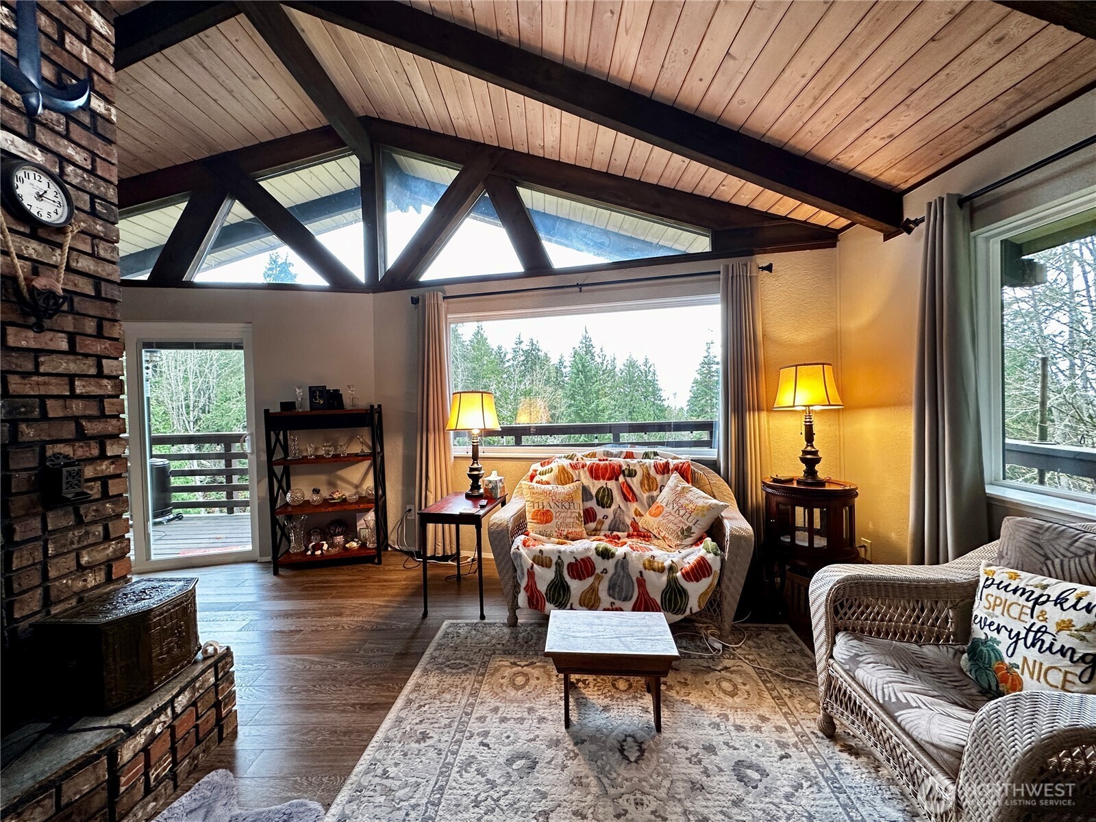 364 Old Dads Road , Sequim, WA 98382