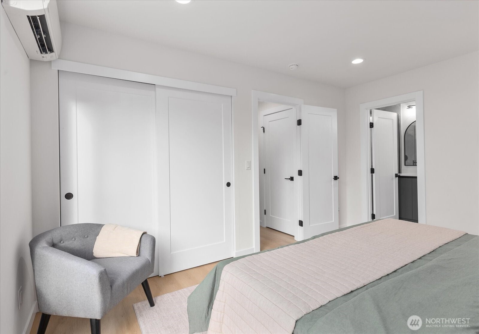 3120 Queen Anne Avenue N, Seattle, WA 98109