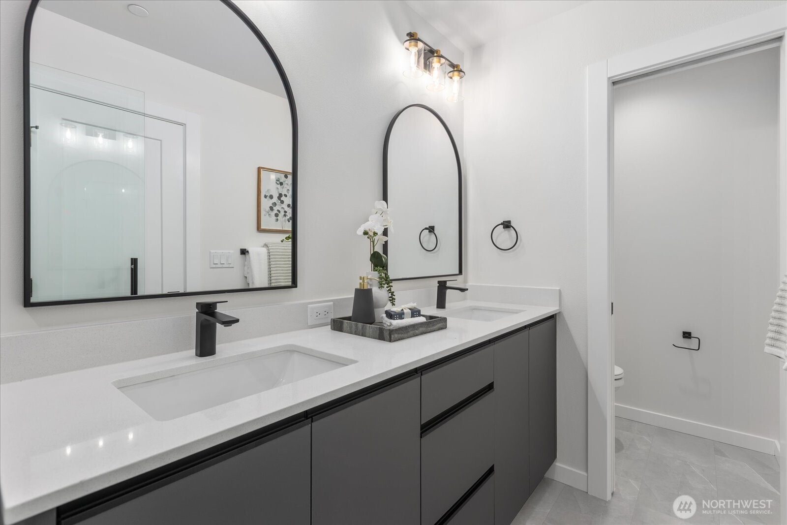 3120 Queen Anne Avenue N, Seattle, WA 98109