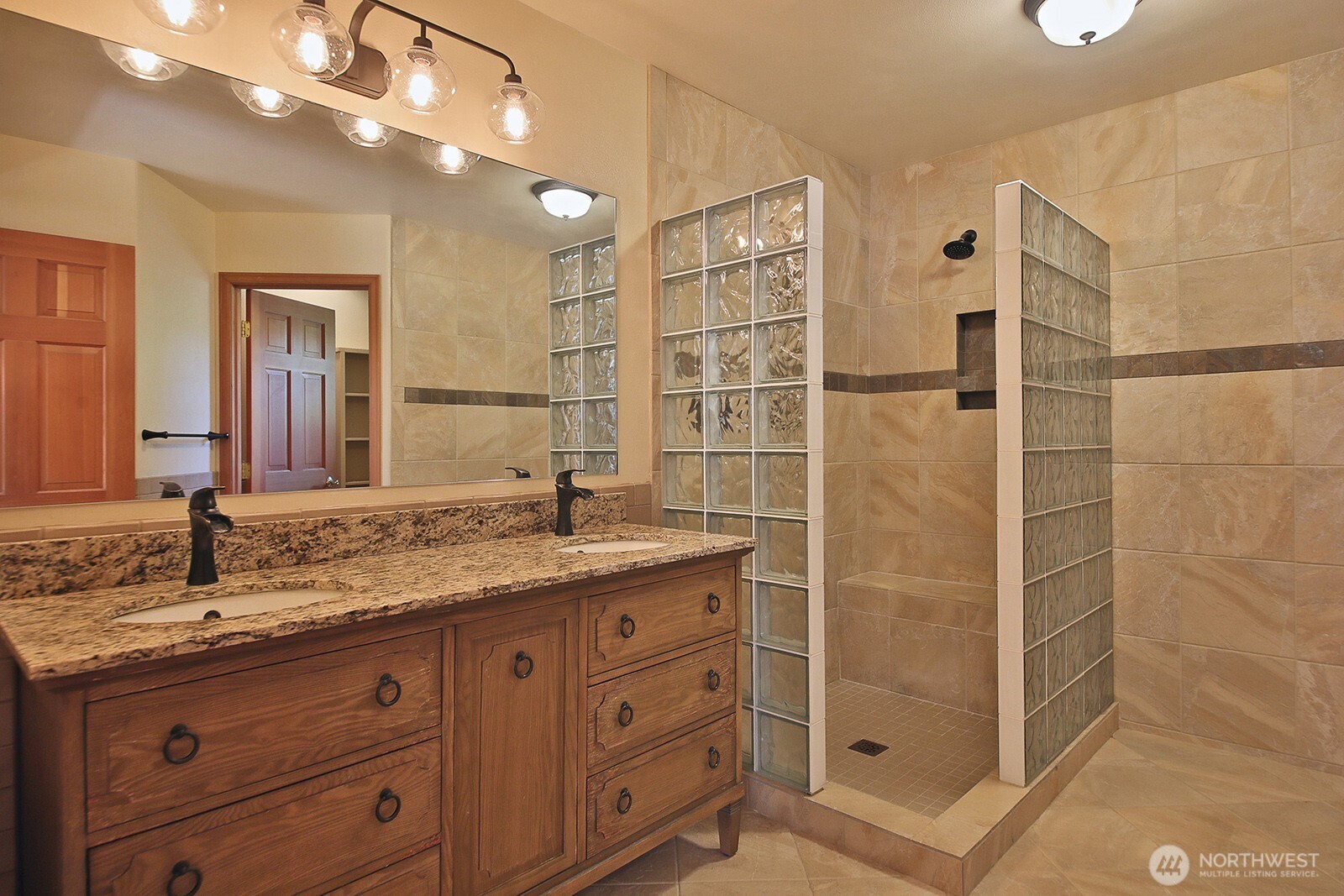 2876 Doc Savage Drive , Langley, WA 98260