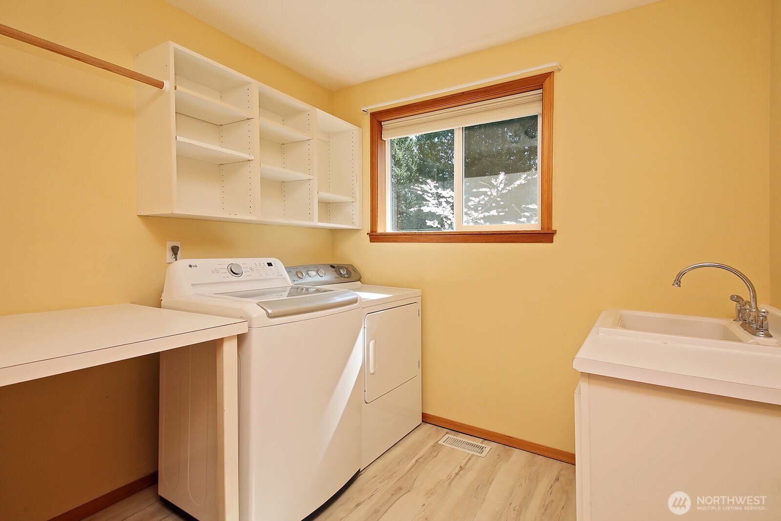 2876 Doc Savage Drive , Langley, WA 98260