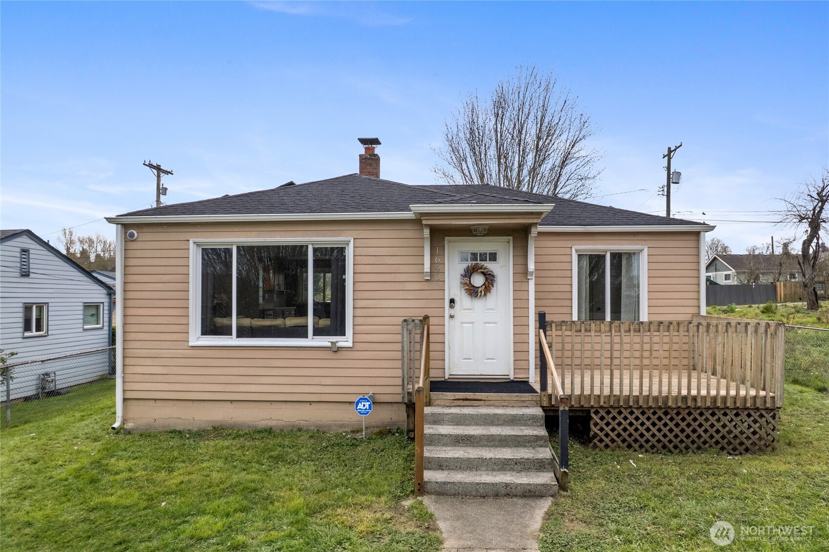 1646 E Wright Avenue , Tacoma, WA 98404