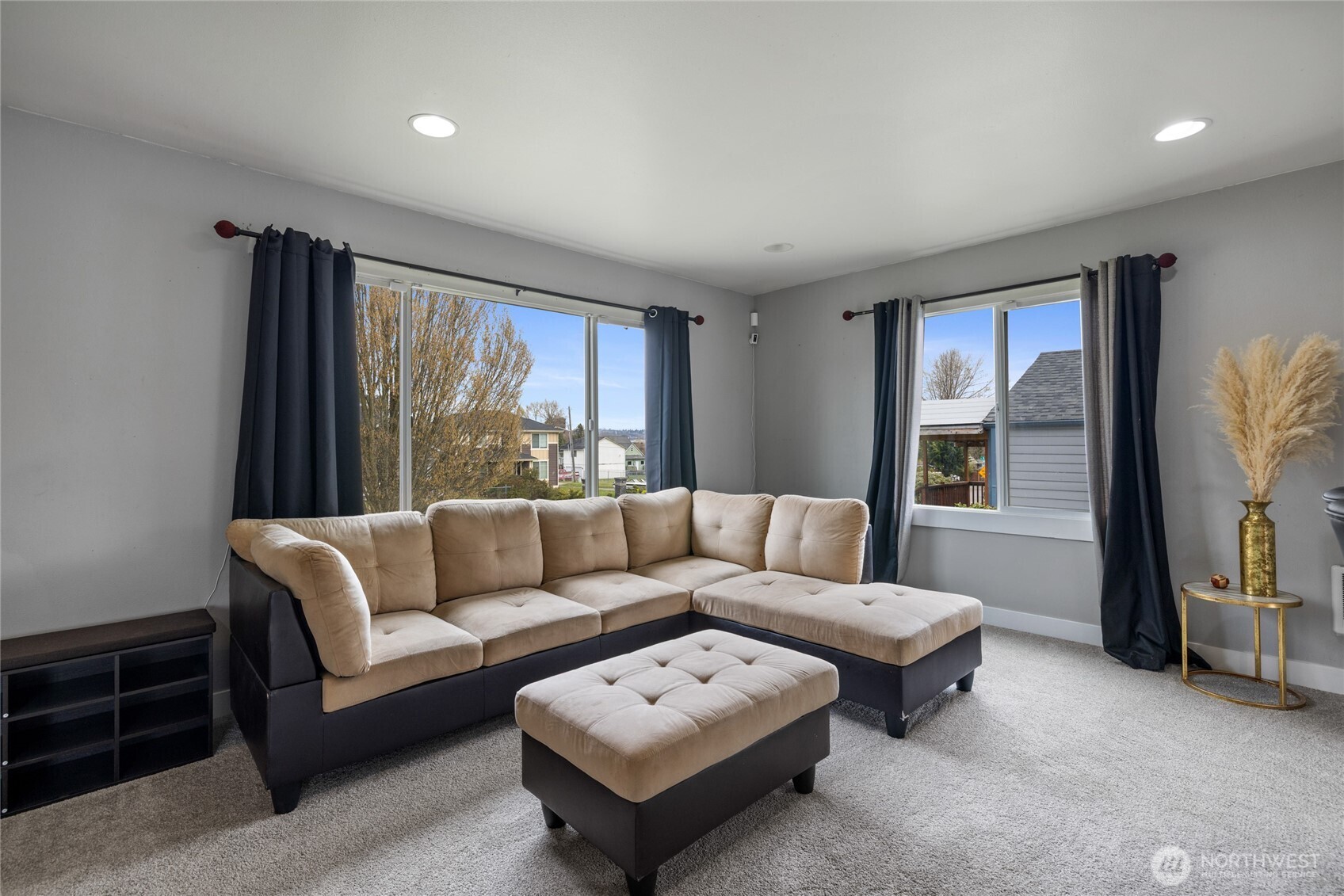 1646 E Wright Avenue , Tacoma, WA 98404