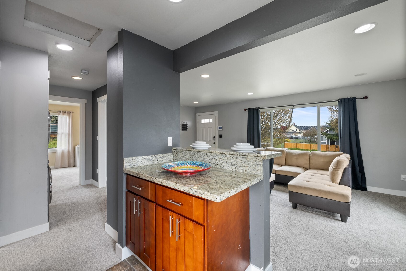 1646 E Wright Avenue , Tacoma, WA 98404