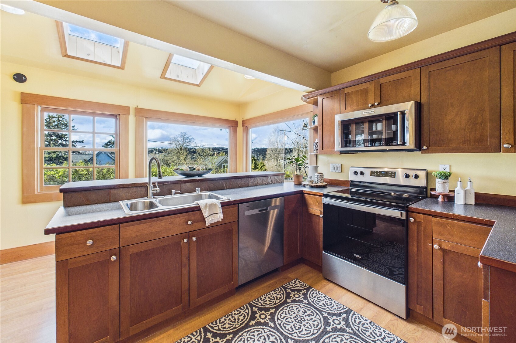 624 Scott Street , Port Townsend, WA 98368