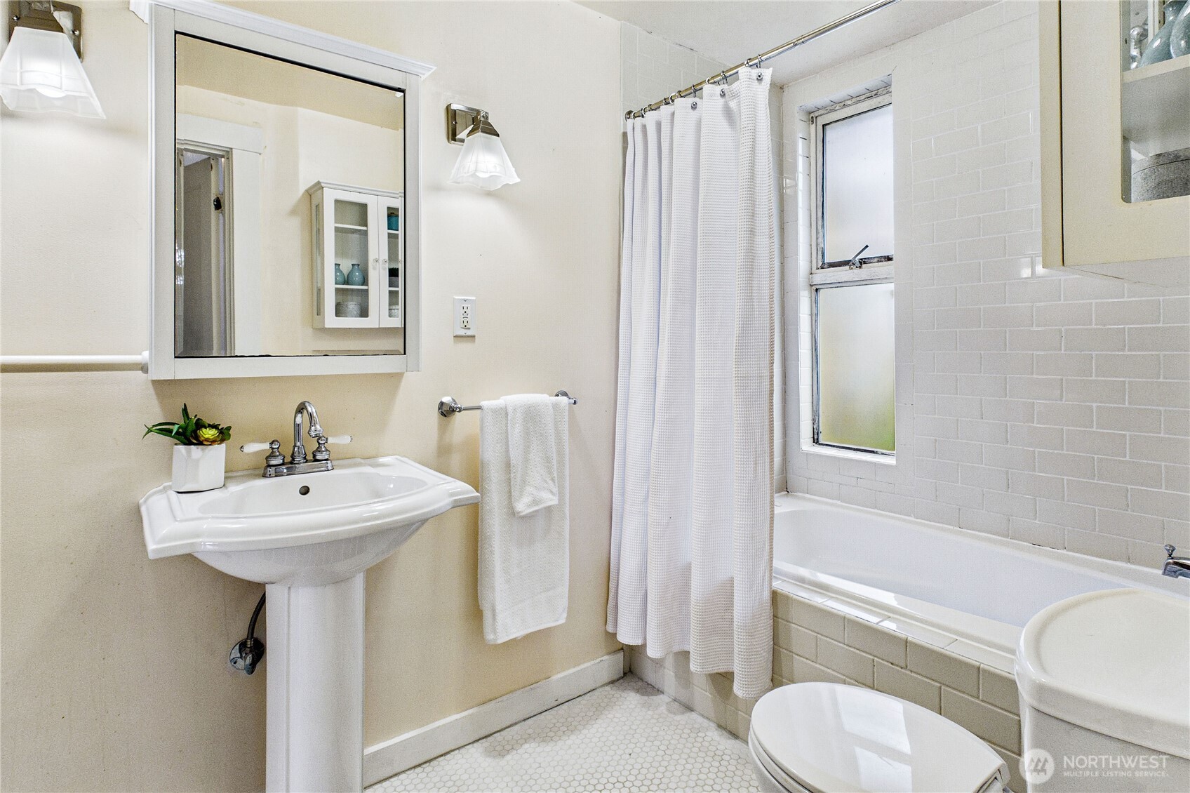 624 Scott Street , Port Townsend, WA 98368