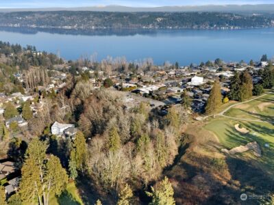 8415 Inverness Drive NE, Seattle, WA 98115 - Photo 4