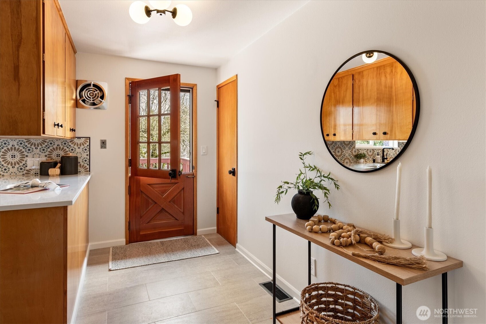 9432 13th Avenue SW, Seattle, WA 98106