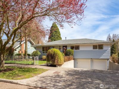 9432 13th Avenue SW, Seattle, WA 98106 - Photo 2