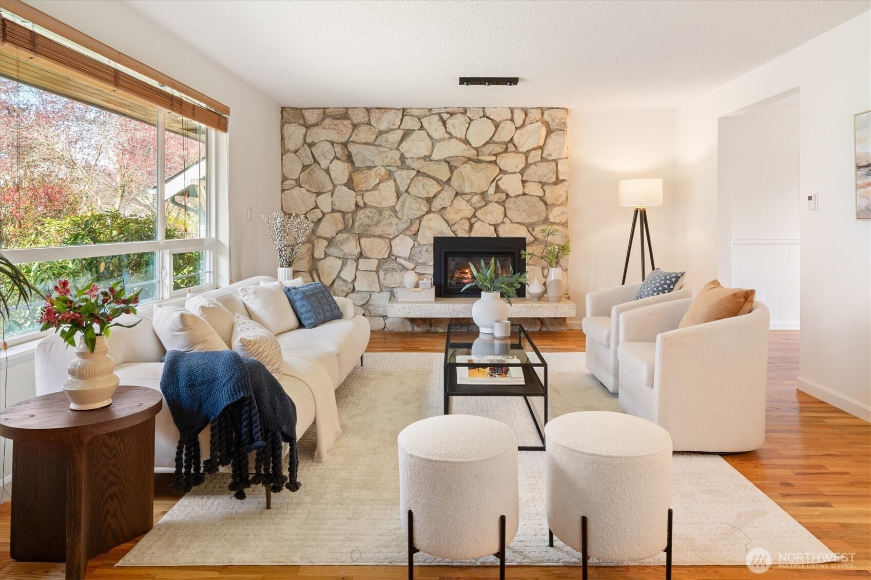 9432 13th Avenue SW, Seattle, WA 98106