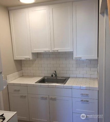 1012 N I Street , Tacoma, WA 98403